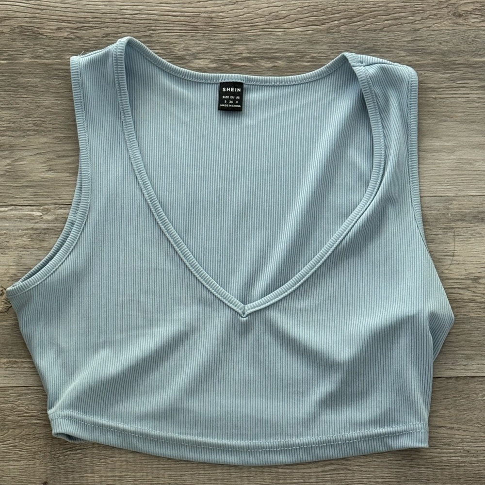Light Blue Ribbed Tank Top - Picture 2 of 2